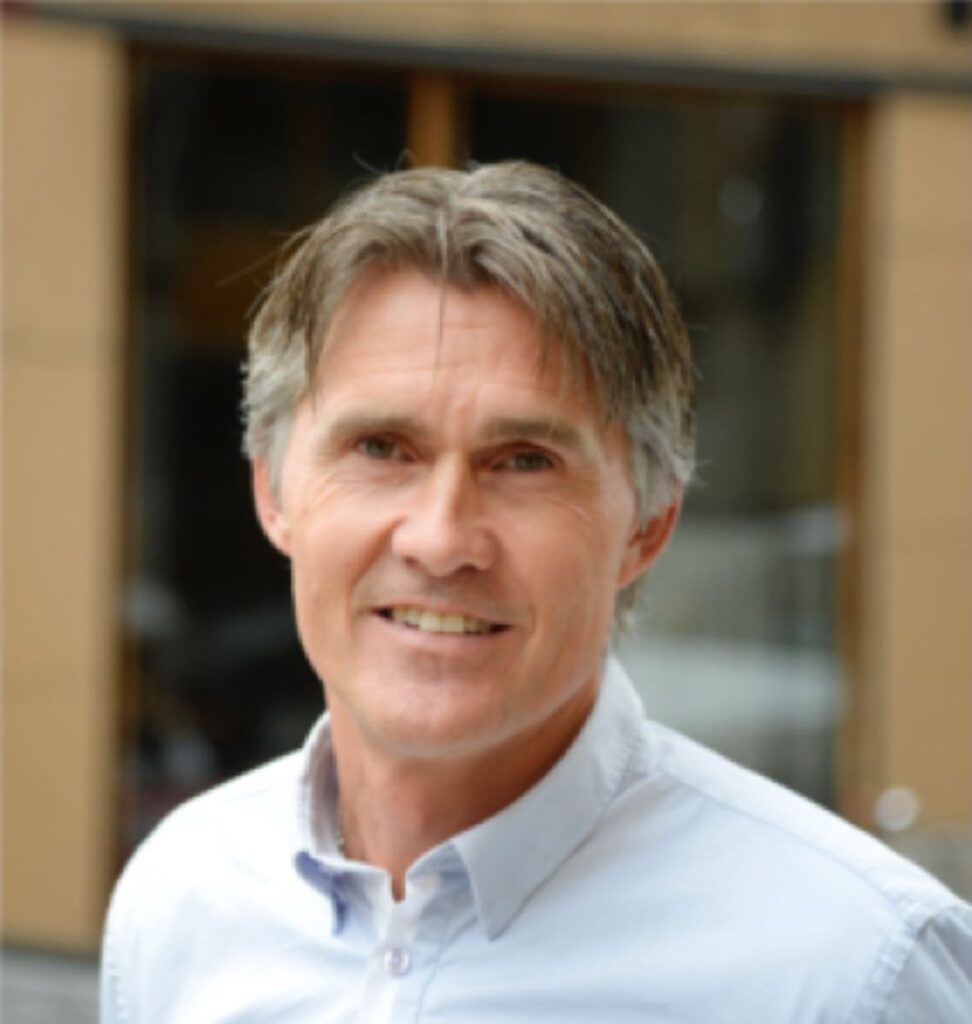 Peter Hallström, 
Senior Finansinspektör på Finansinspektionen